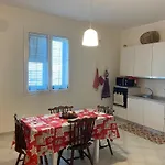 Le Finestre Sul Mare דירה *