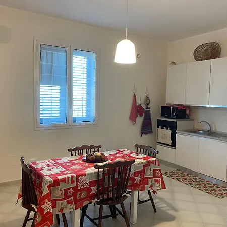 Le Finestre Sul Mare Apartment *