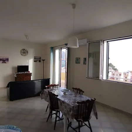 Le Finestre Sul Mare דירה סנטה פלביה
